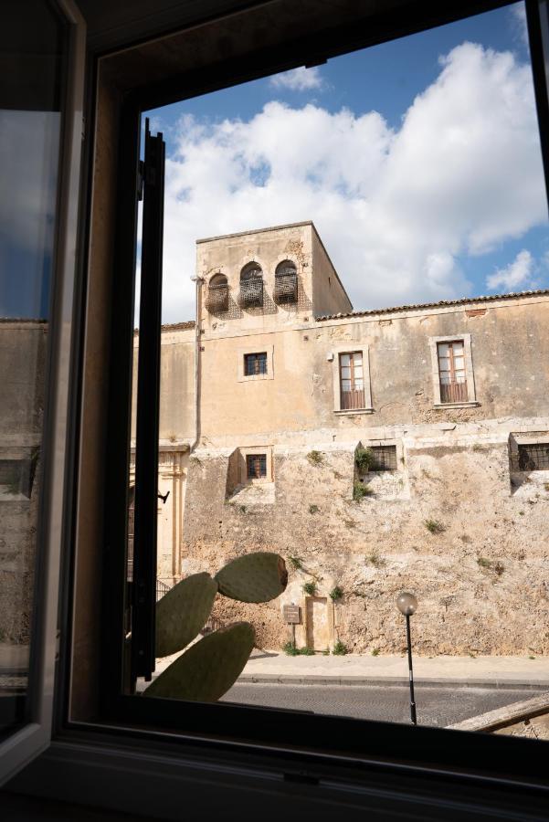 Aria Rooms And Terrace Noto Extérieur photo
