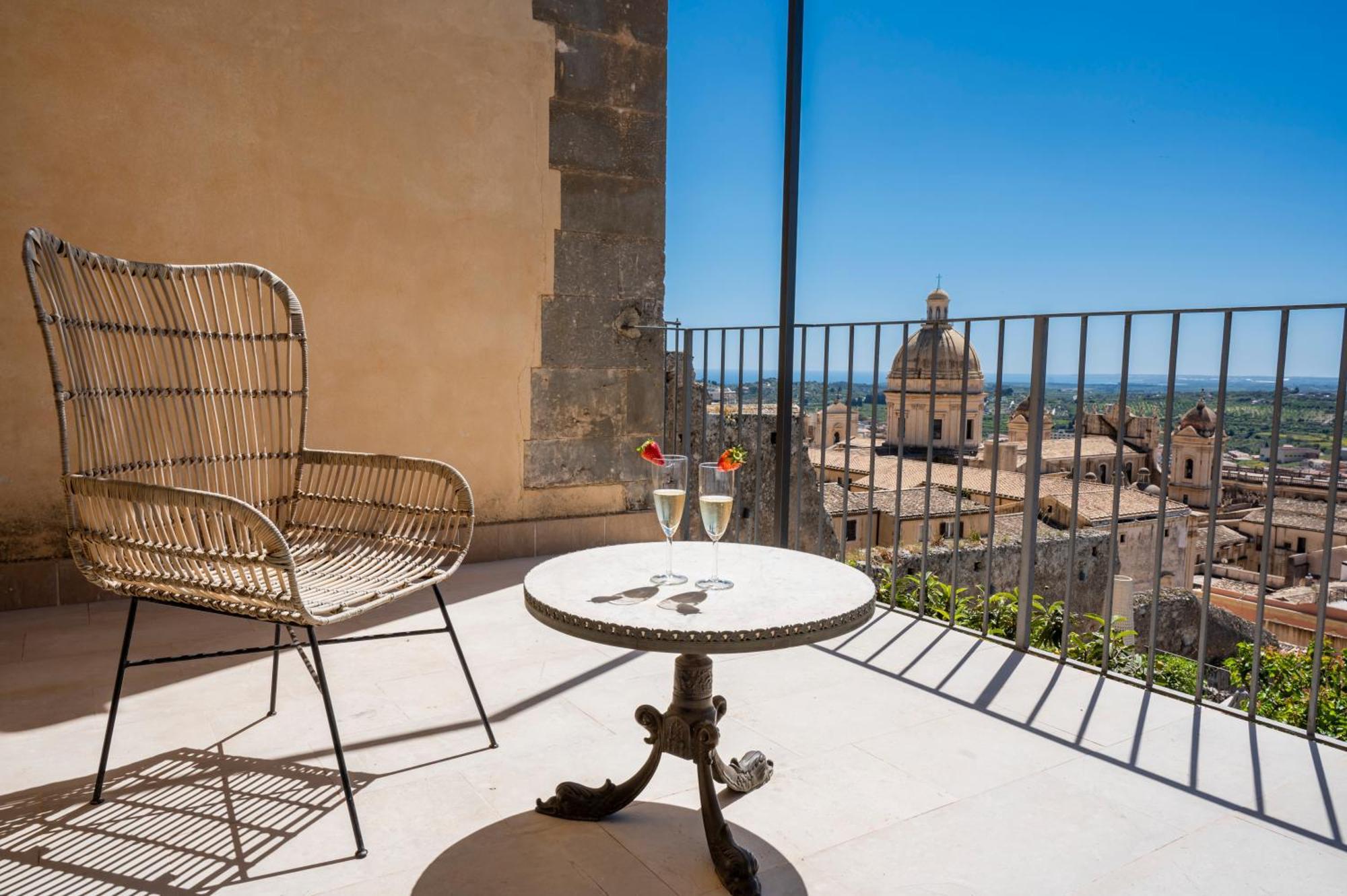 Aria Rooms And Terrace Noto Extérieur photo